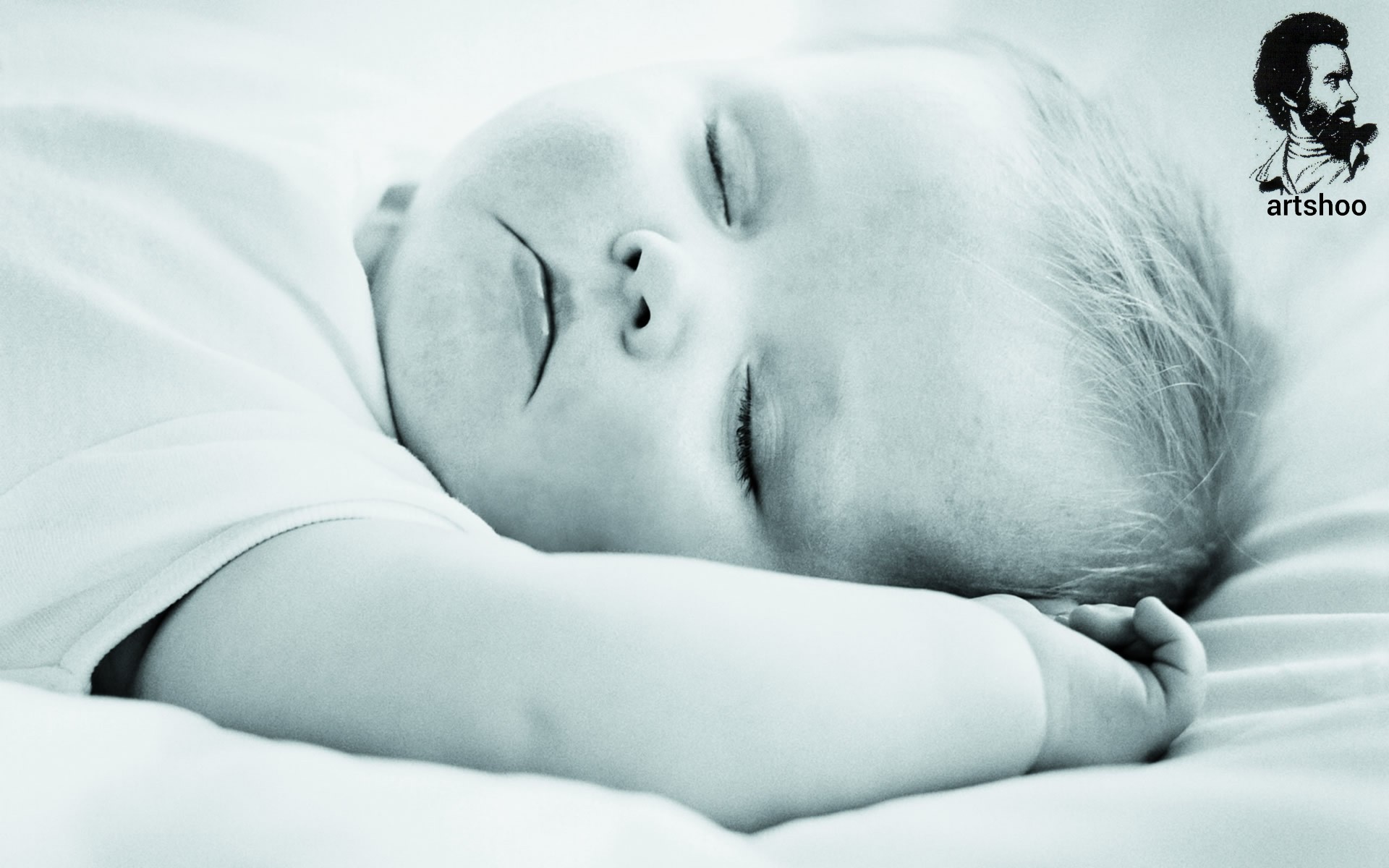 مدل کودک سیاه قلم